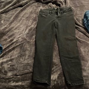 Skinny black denim pant